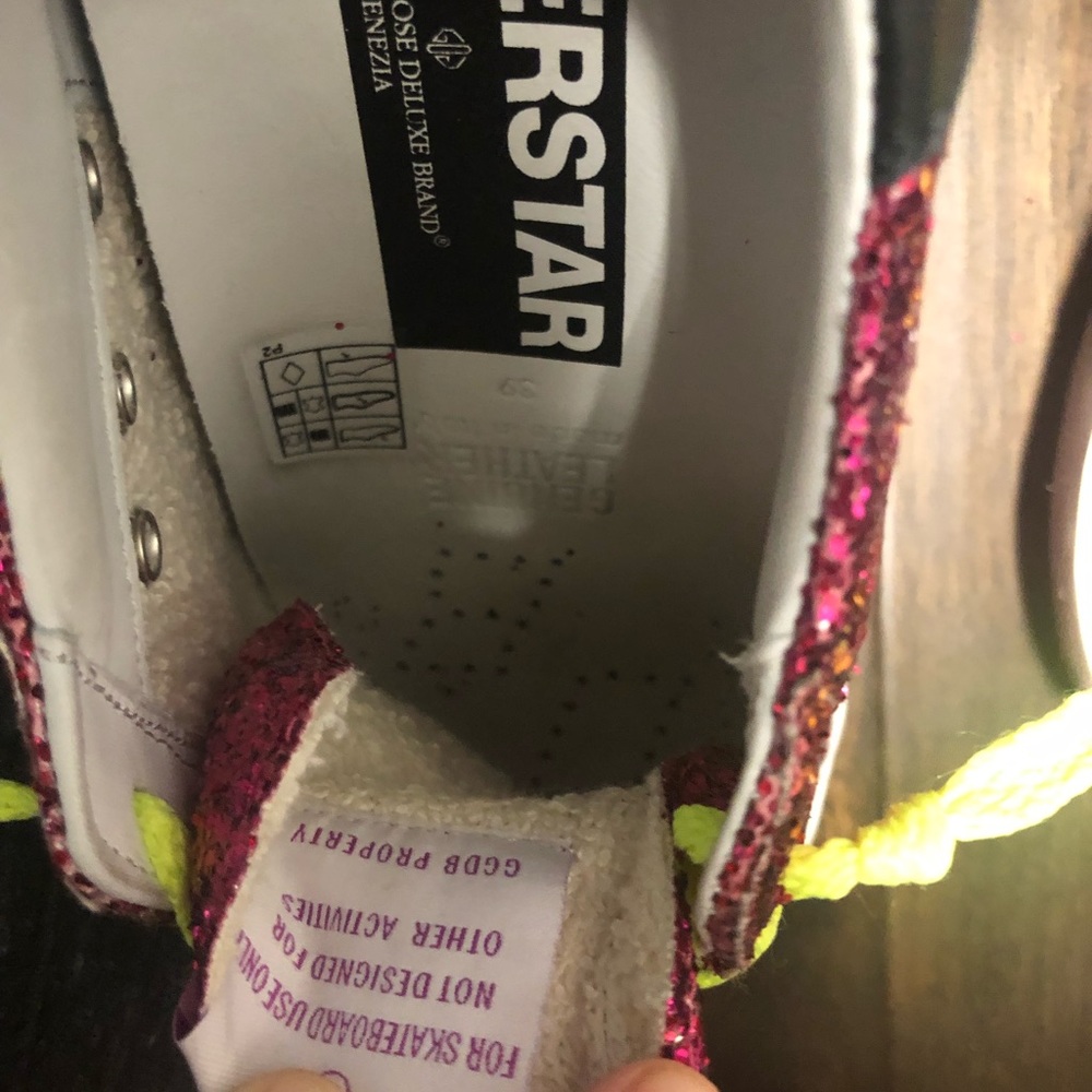 Golden Goose Superstars - Picture 7 of 8